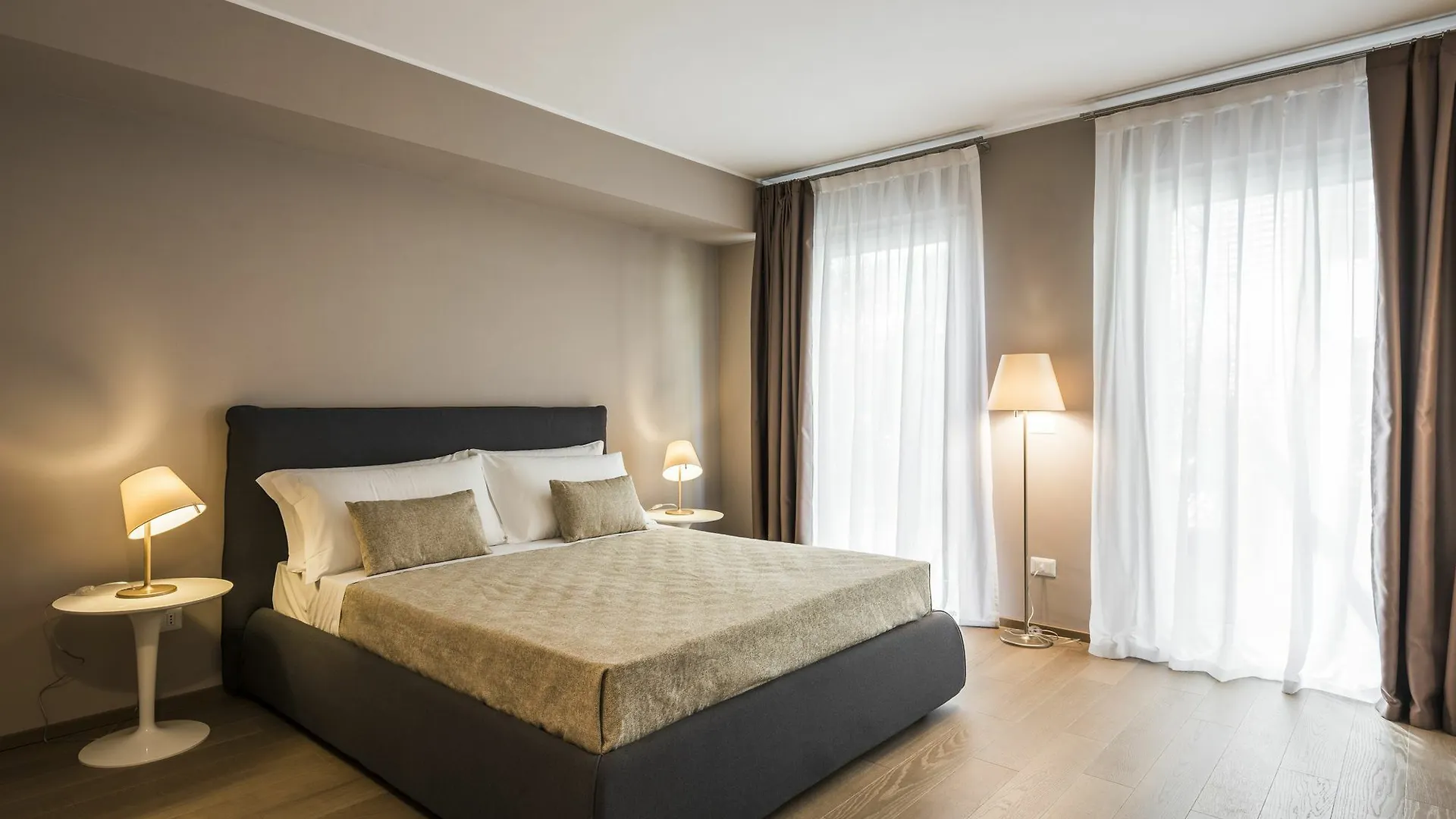Myplace Corso Como 11 Apartments location